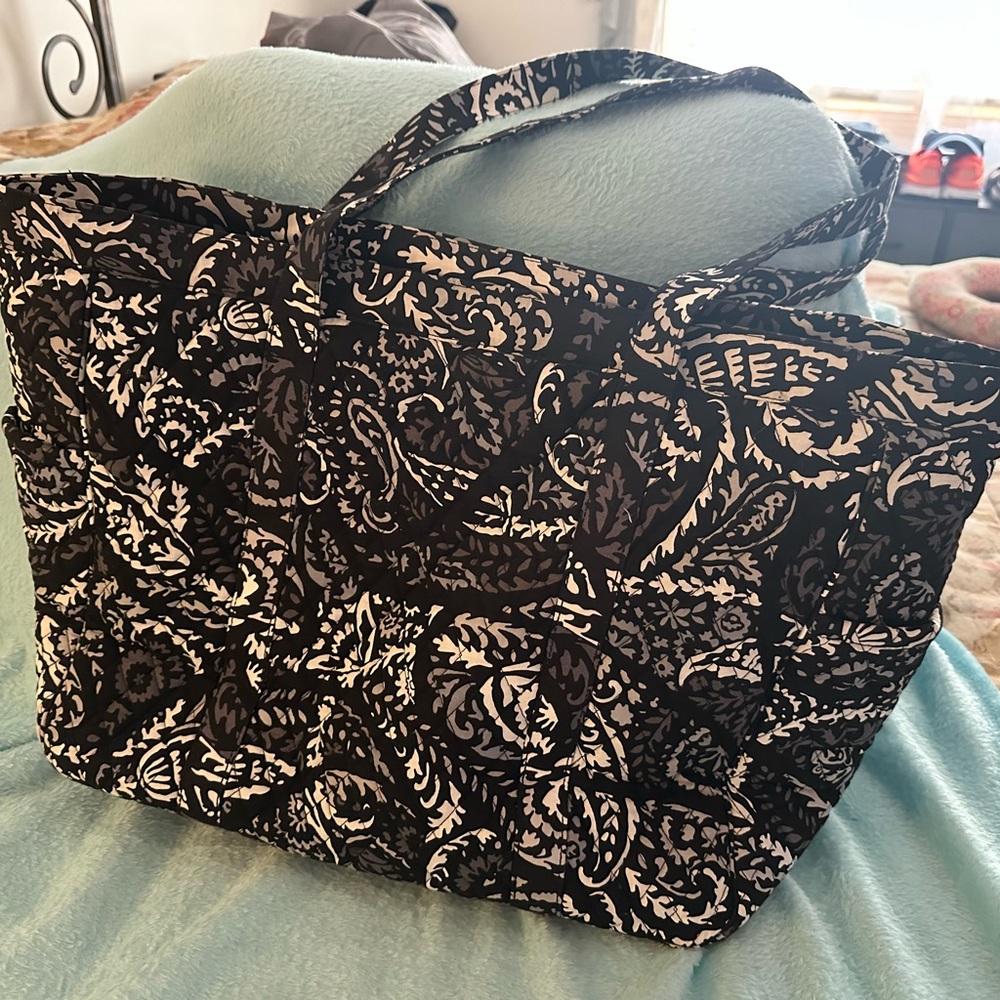 Vera Bradley travel bag